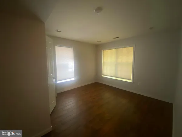 $4,250 | 13030 Greg Roy Lane, Herndon, VA 20171