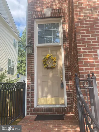 $4,250 | 13030 Greg Roy Lane, Herndon, VA 20171
