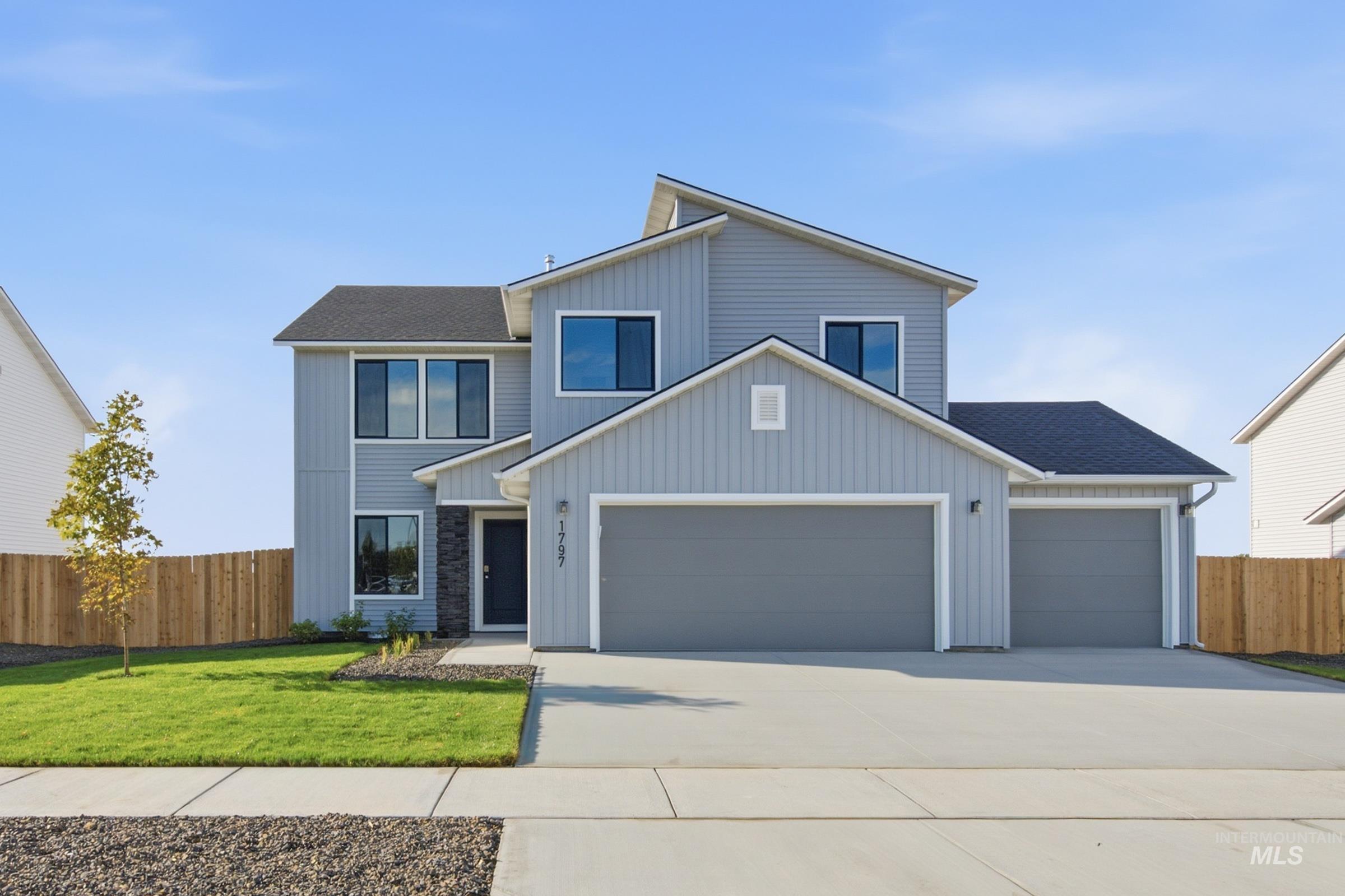 13324 Bank Street Caldwell, ID 83607 - Photo 1 of 29 Gallery Image 1
