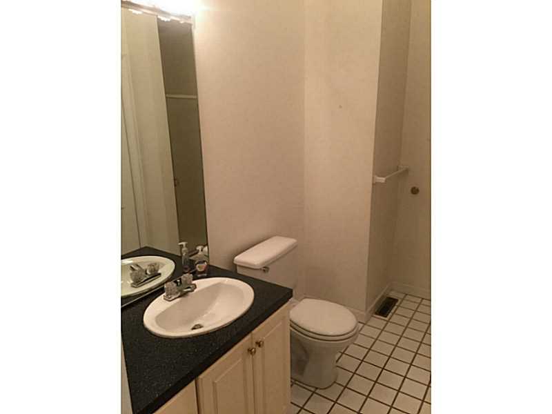 306 Dean Ridge Court, Unit 306 Cranston, RI 02920 - Photo 13 of 19 Bathroom.