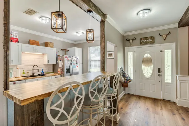 $299,999 | 7995 Havana Highway, Havana, FL 32333