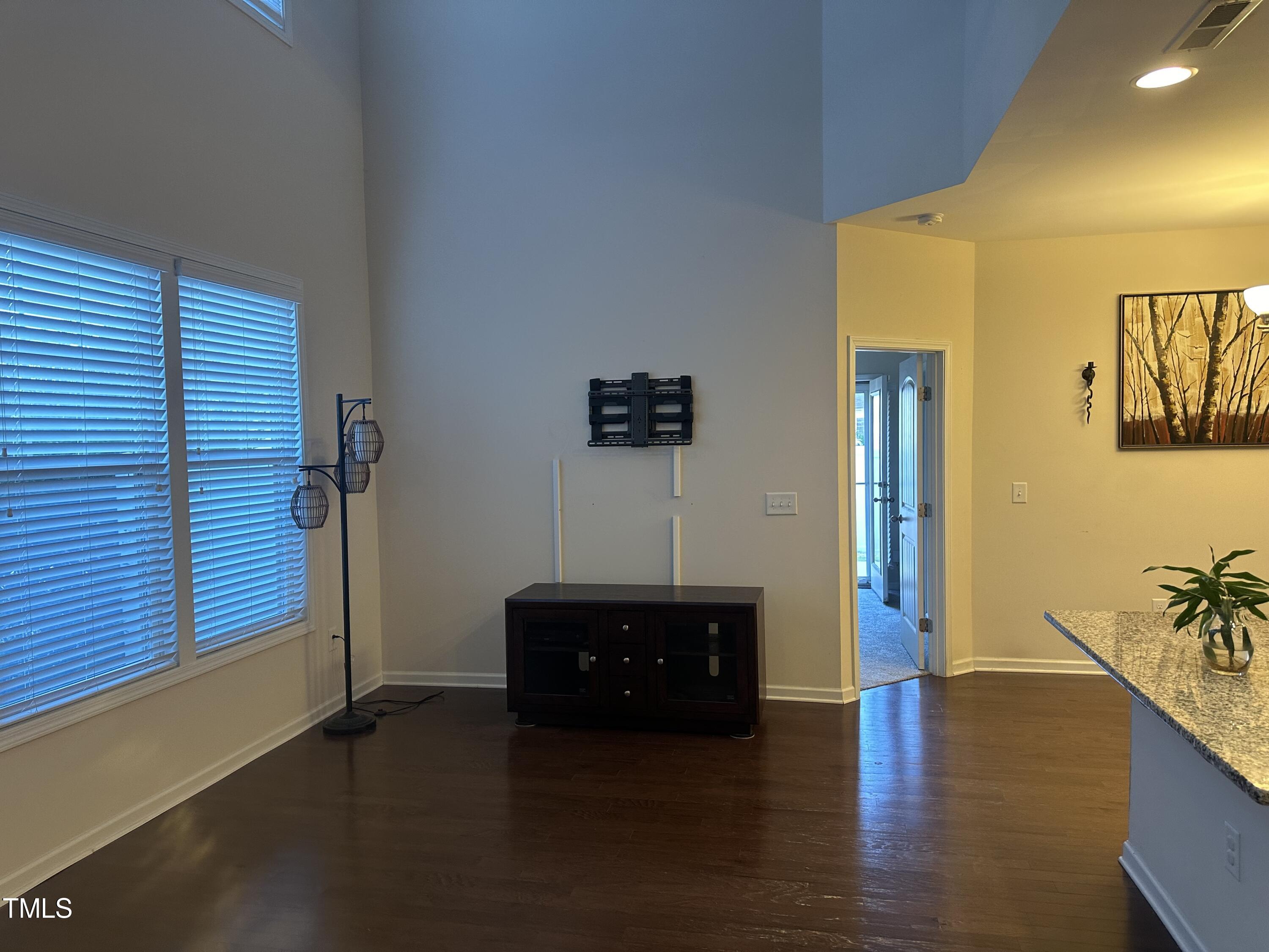 7729 Weathered Oak Way Raleigh, NC 27616 - Photo 5 of 20 LR 9