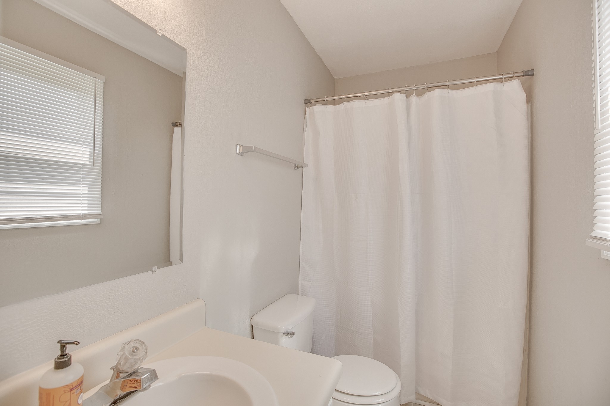 7953 Franklin Road Murfreesboro, TN 37128 - Photo 13 of 26 a bathroom with a sink and a toilet