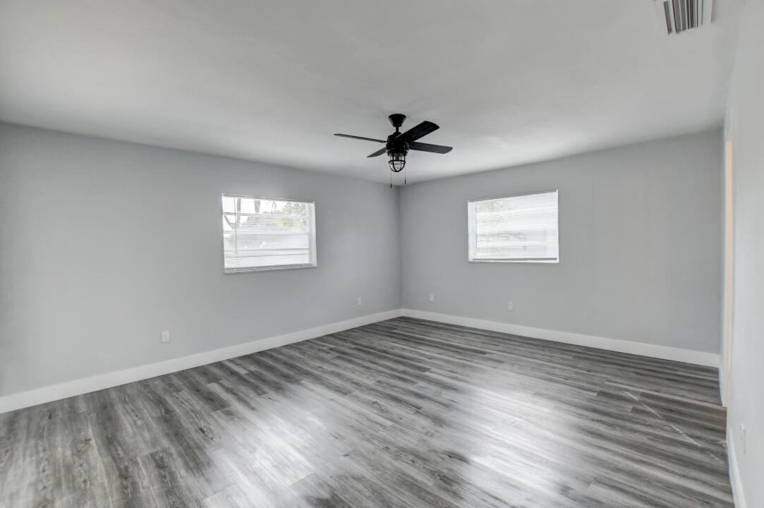 22778 Southwest 65th Way Boca Raton, FL 33428 - Photo 14 of 35 14