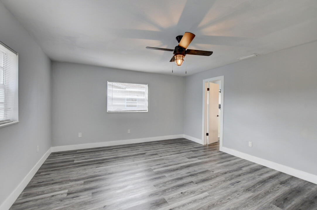 22778 Southwest 65th Way Boca Raton, FL 33428 - Photo 15 of 35 15