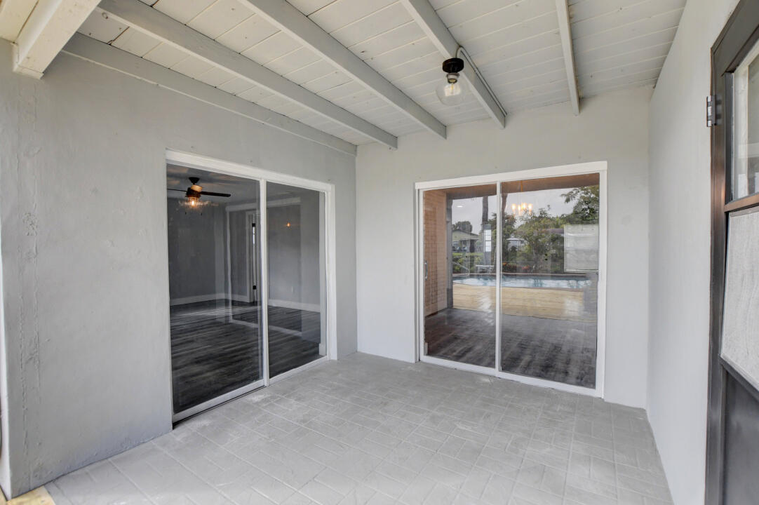 22778 Southwest 65th Way Boca Raton, FL 33428 - Photo 27 of 35 27