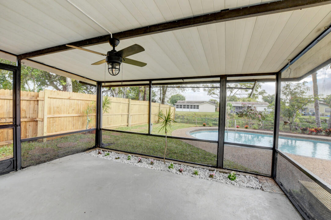 22778 Southwest 65th Way Boca Raton, FL 33428 - Photo 31 of 35 31