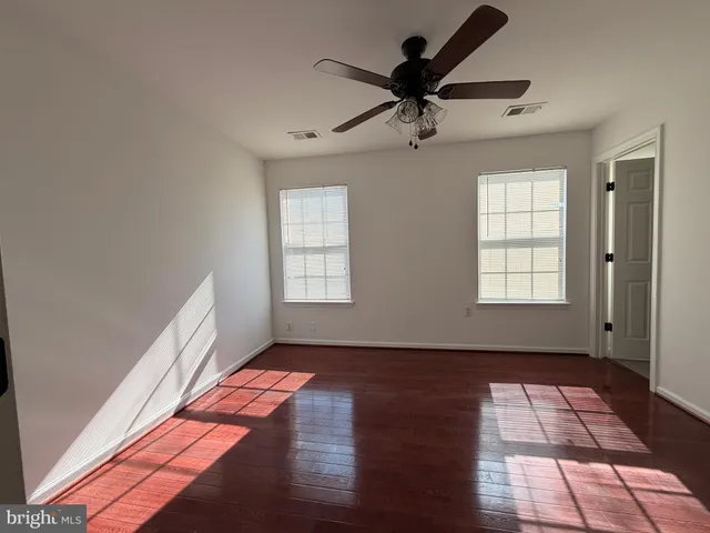 $2,998 | 439 Ginkgo Terrace Northeast, Leesburg, VA 20176