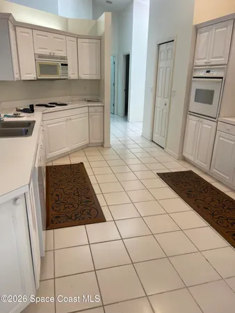 $2,700 | 729 Kenwood Circle, Melbourne, FL 32940