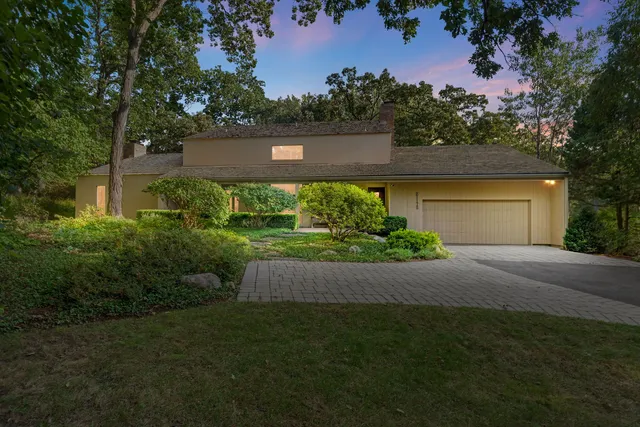 front view of house with a yard