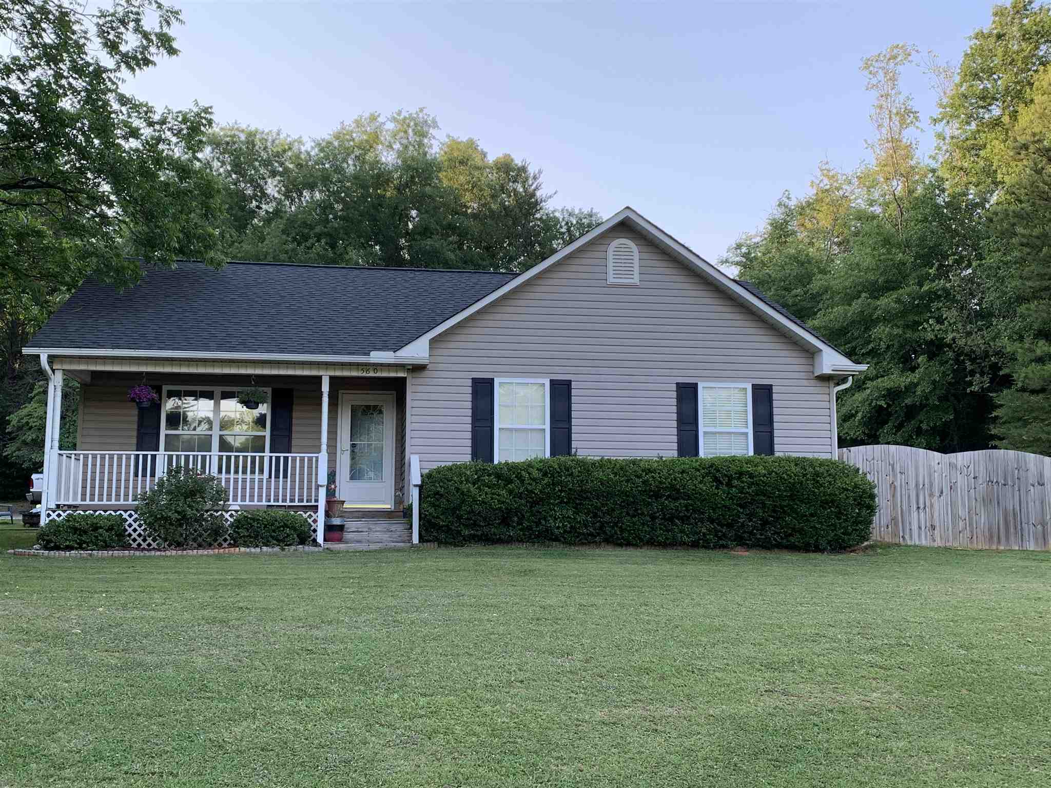 560 Rogers Bridge Road Duncan, SC 29334 - Photo 3 of 19