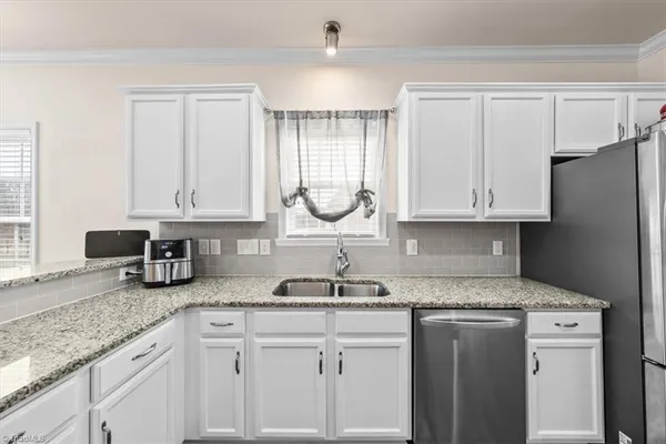 $574,500 | 1811 Challenge Drive, Graham, NC 27253