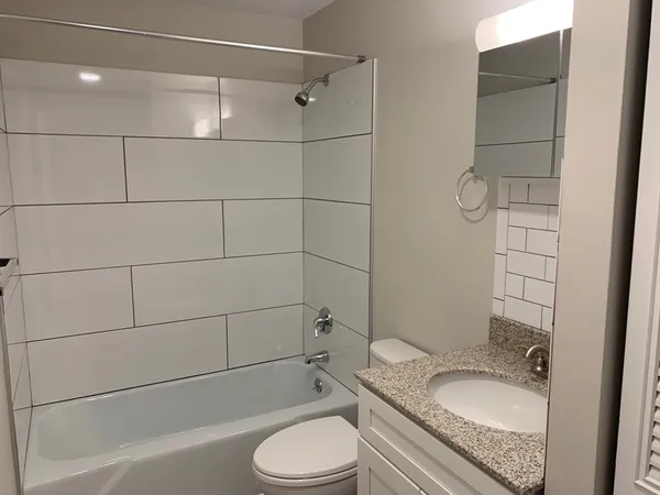 $2,000 | 9 Dyer Court, Unit C, Danvers, MA 01923