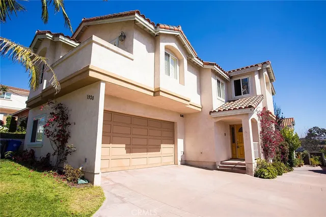 $5,700 | 1928 Ruhland Avenue, Unit A, Redondo Beach, CA 90278