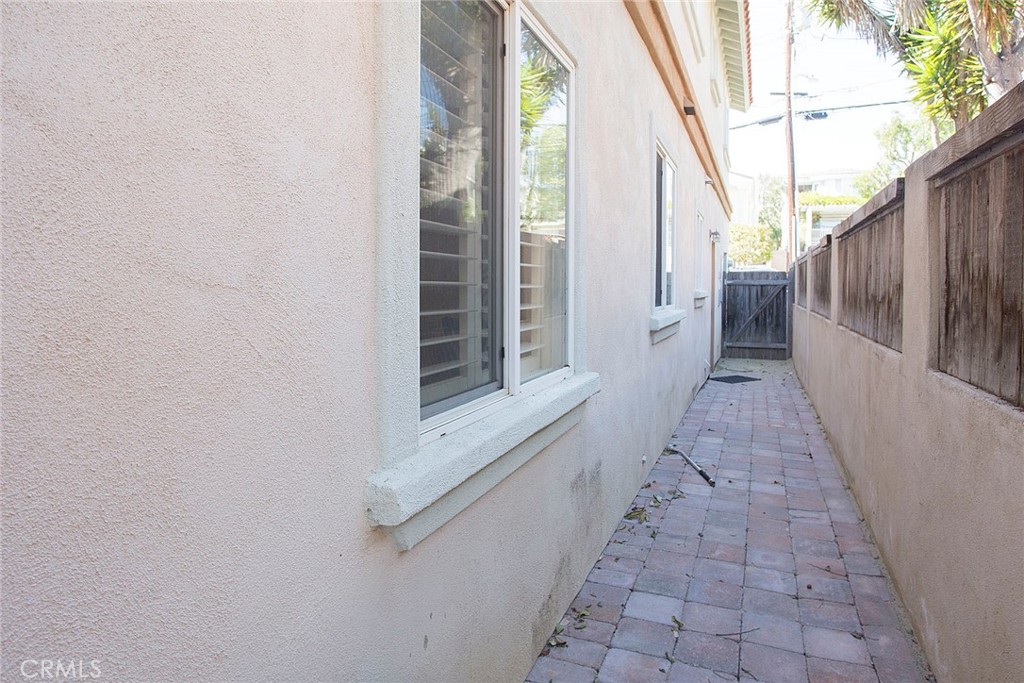 1928 Ruhland Avenue, Unit A Redondo Beach, CA 90278 - Photo 12 of 37