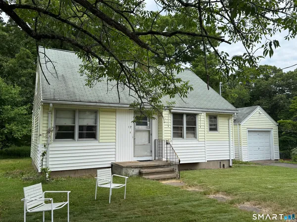 $349,900 | 12 Swan Avenue, Wallingford, CT 06492