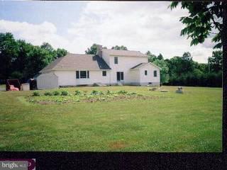 1559 Moyer Road Telford, PA 18969 - Photo 2 of 6 Gallery Image 2