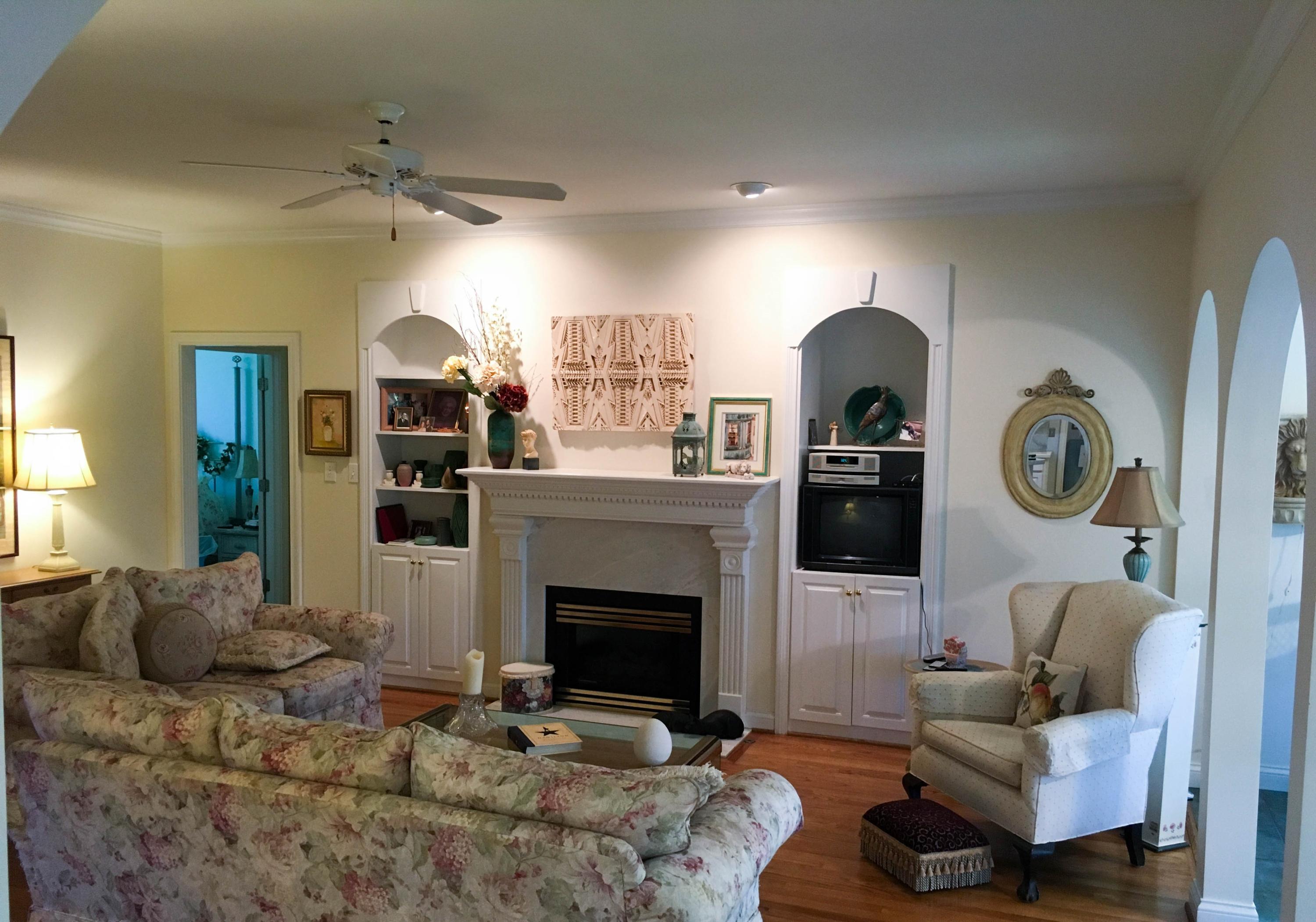9227 Colchester Ridge Road Knoxville, TN 37922 - Photo 9 of 23 Living Room 4