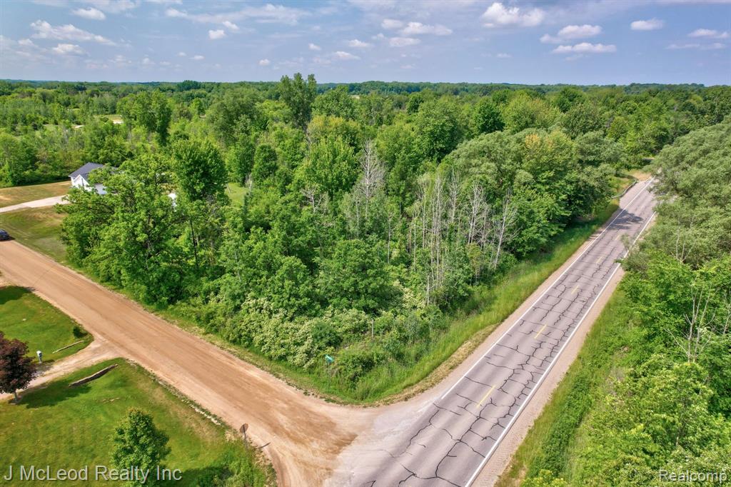 0330 Birch Run Road Millington, MI 48746 - Photo 9 of 34