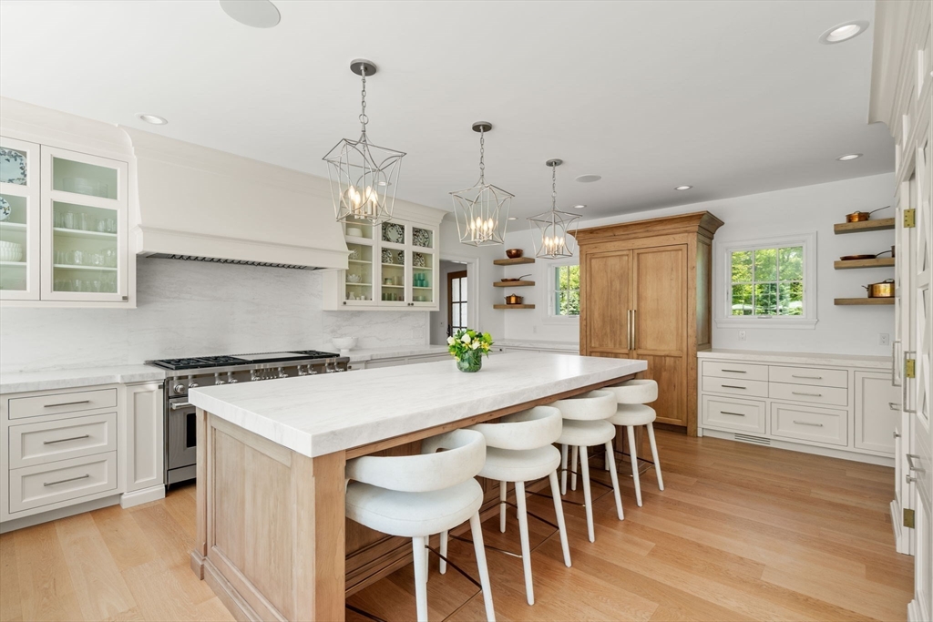 4 Wilson Way Dover, MA 02030 - Photo 6 of 38