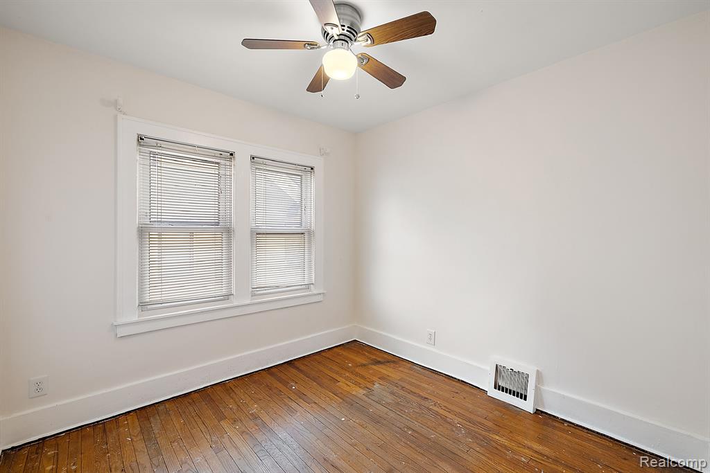 303 Linwood Avenue Rochester, MI 48307 - Photo 16 of 44 Gallery Image 16