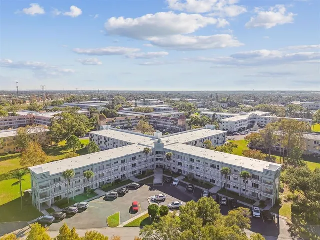 $174,900 | 2455 Finlandia Lane, Unit 67, Clearwater, FL 33763