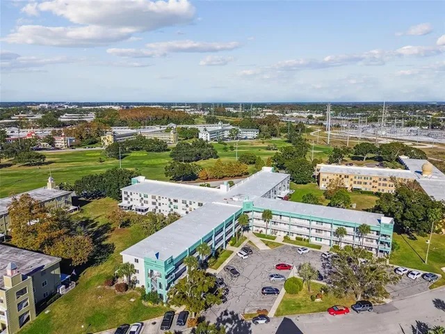 $174,900 | 2455 Finlandia Lane, Unit 67, Clearwater, FL 33763
