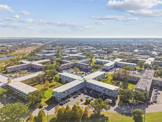 $174,900 | 2455 Finlandia Lane, Unit 67, Clearwater, FL 33763