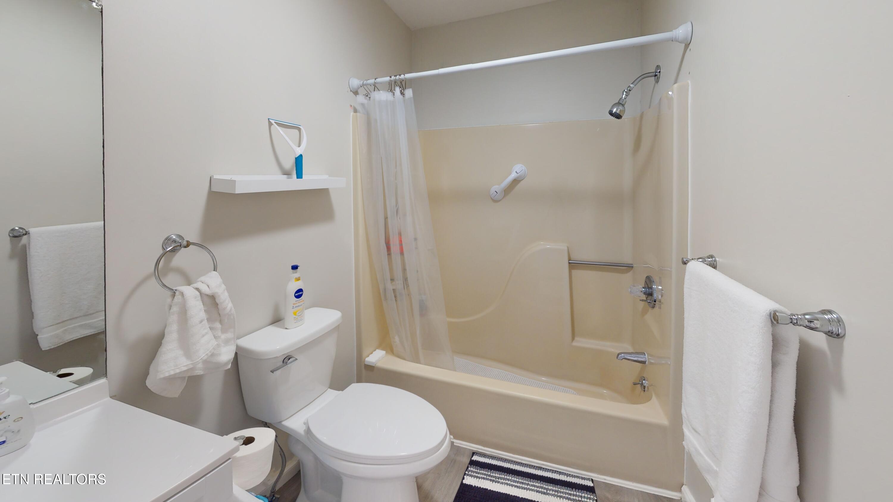 722 Harrison Ferry Road Baneberry, TN 37890 - Photo 12 of 19 Bathroom 2