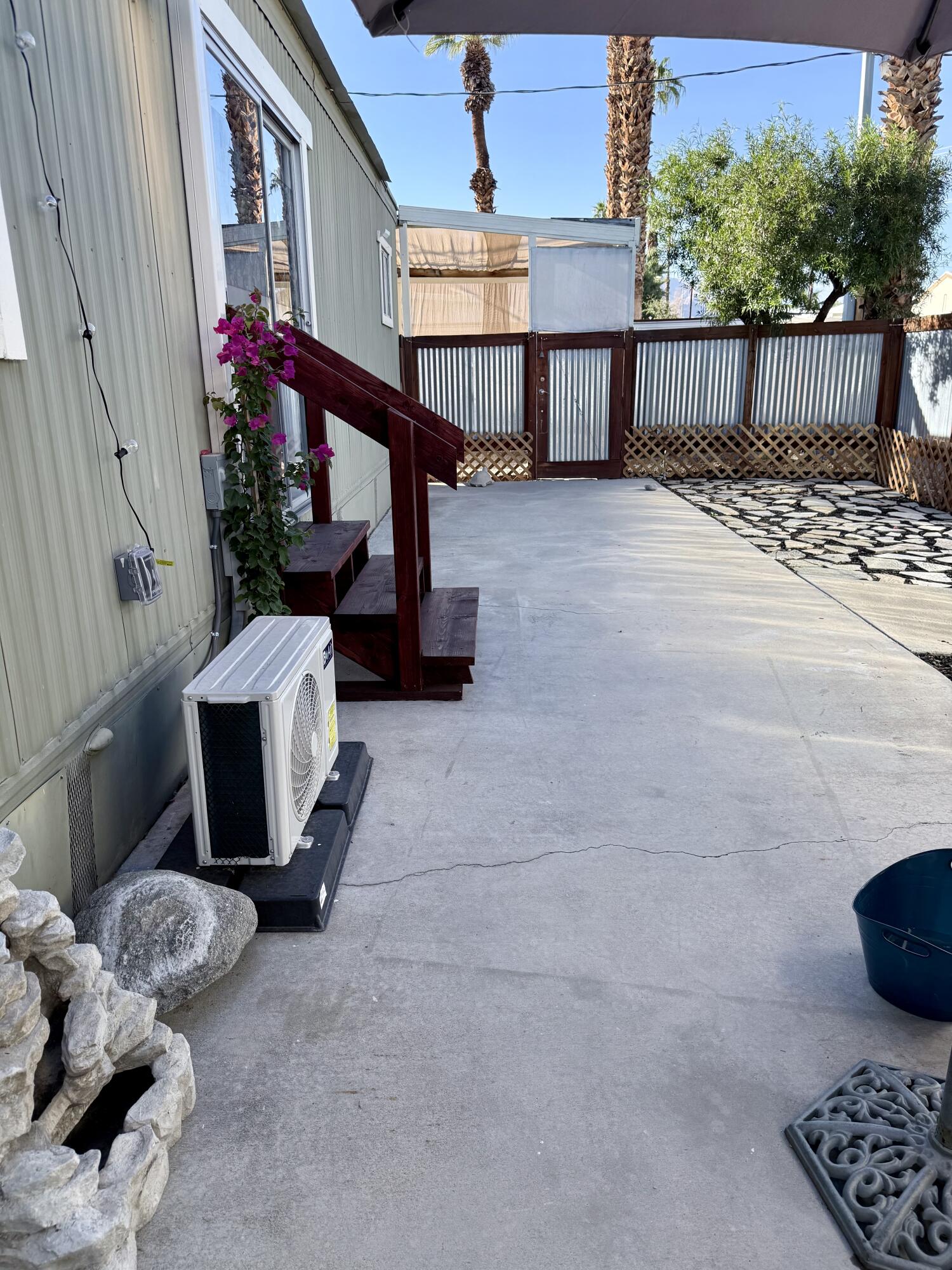 22 Jupiter Street Palm Springs, CA 92264 - Photo 8 of 35 a view of entryway front of house