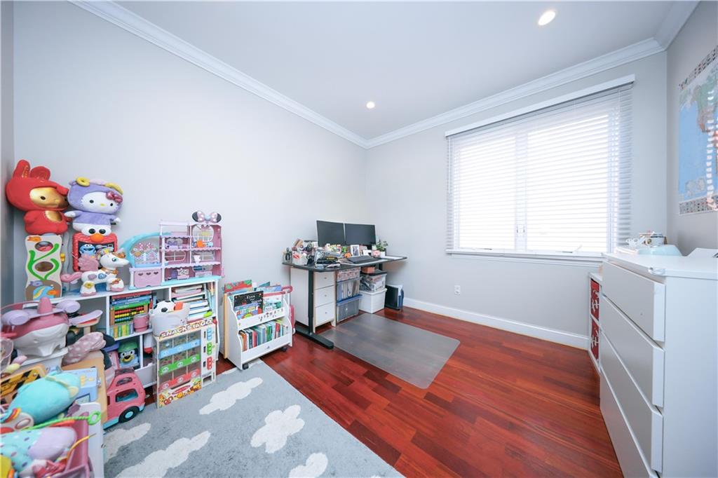 2679 East 24th Street, Unit 1B Brooklyn, NY 11235 - Photo 12 of 18