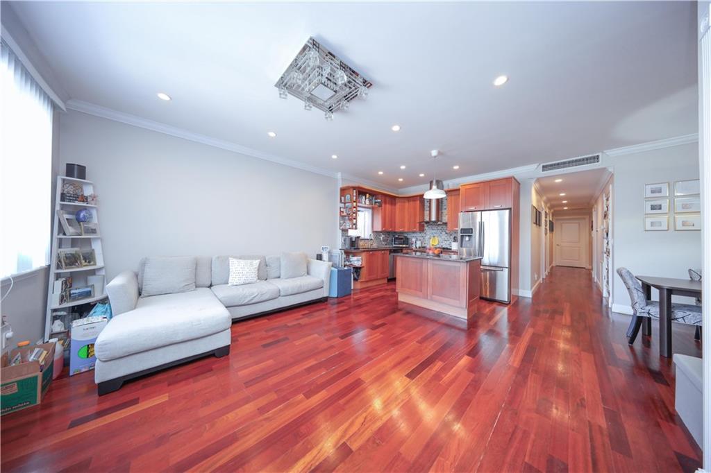 2679 East 24th Street, Unit 1B Brooklyn, NY 11235 - Photo 5 of 18