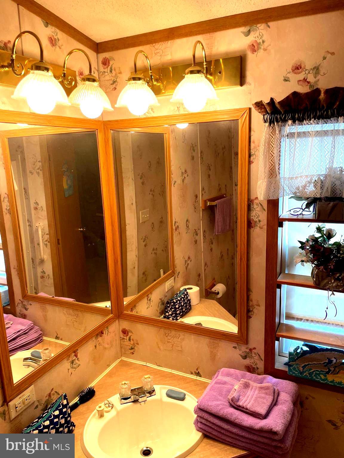 31 Jere Road Gordonville, PA 17529 - Photo 21 of 28 Private bath