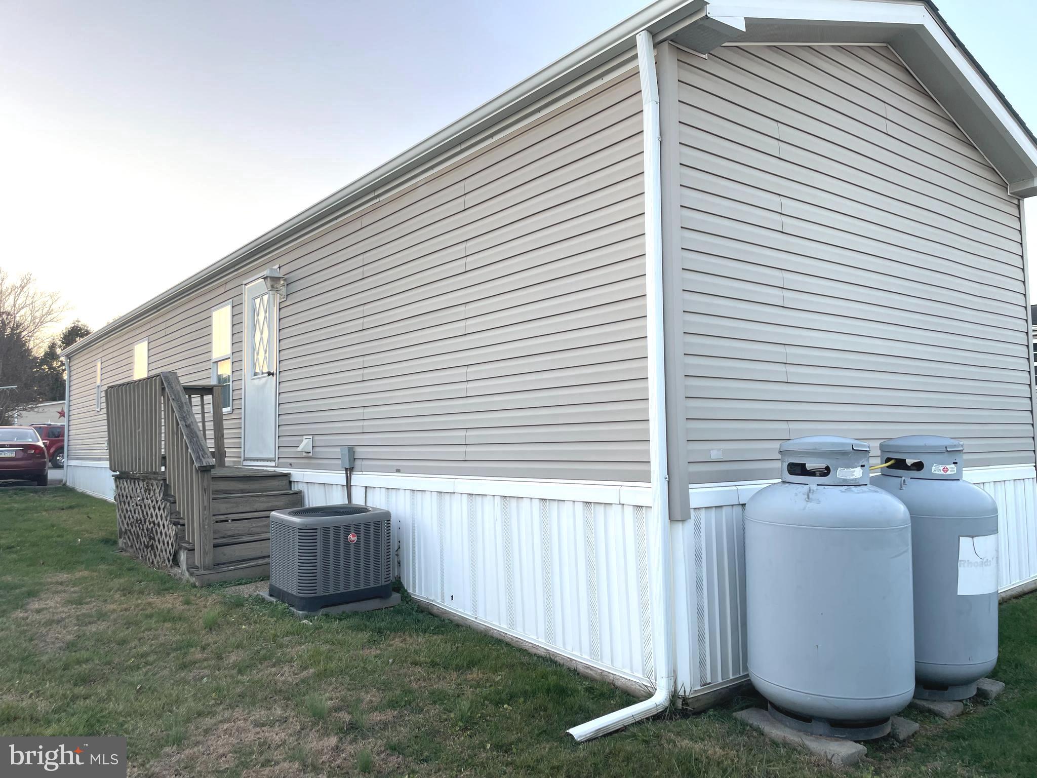 31 Jere Road Gordonville, PA 17529 - Photo 3 of 28 Back and second entrance