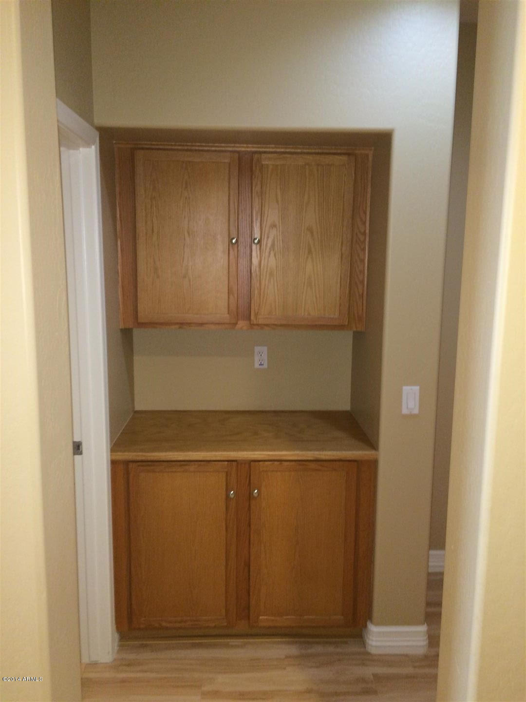 3331 West Grenadine Road Phoenix, AZ 85041 - Photo 18 of 22 Hall Cabinets