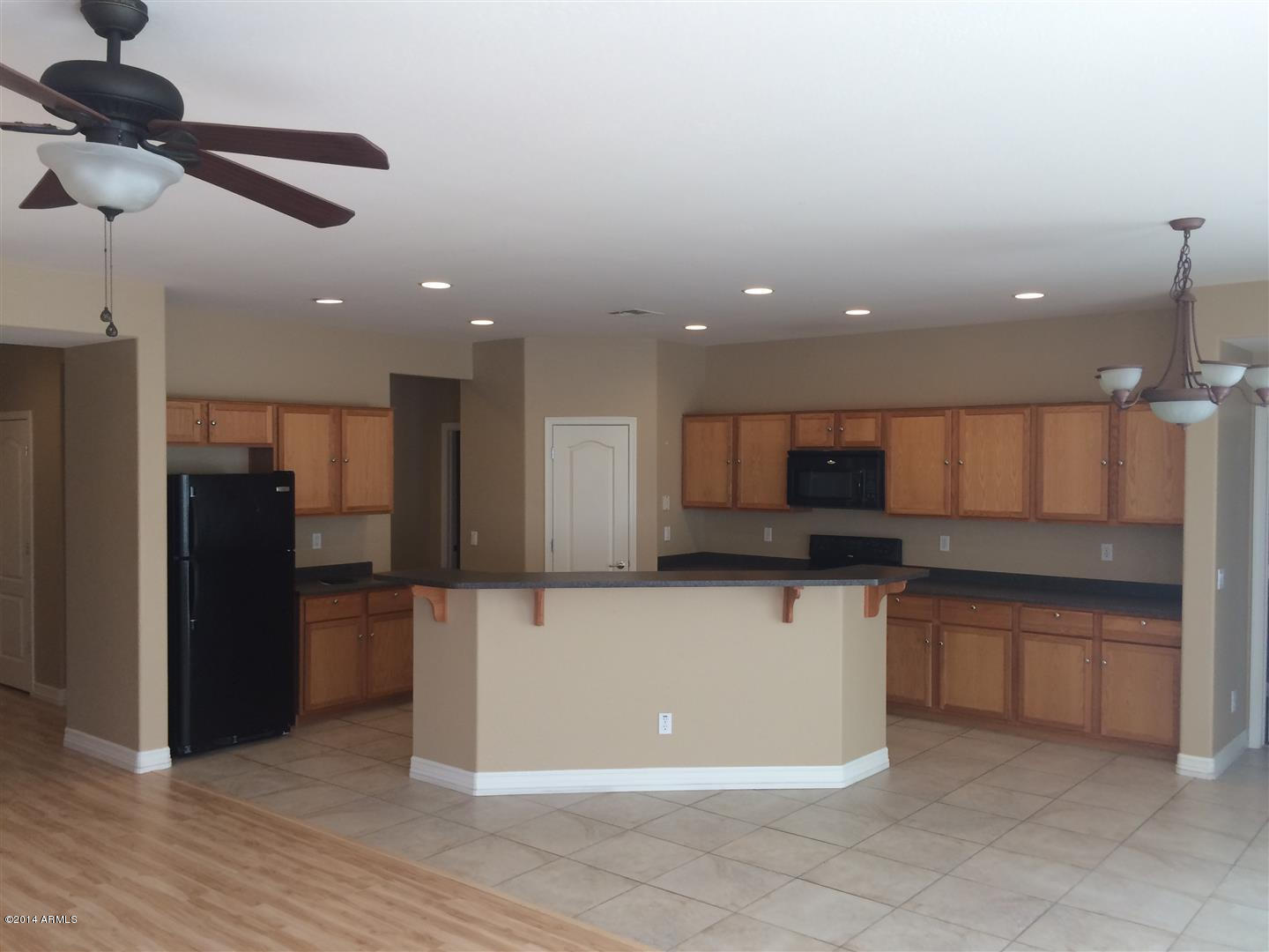 3331 West Grenadine Road Phoenix, AZ 85041 - Photo 4 of 22 Kitchen