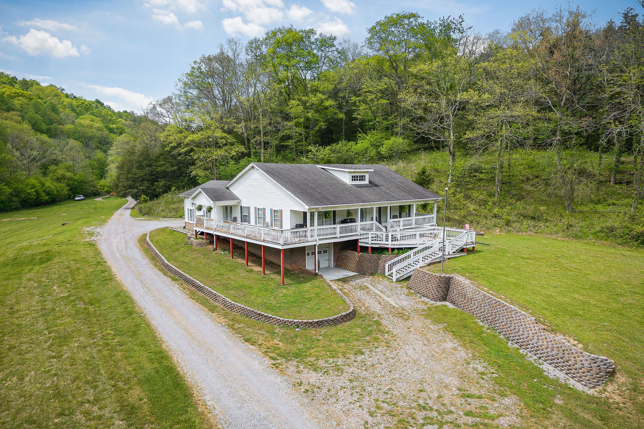341 Pumpkin Hollow Road Liberty, TN 37095 - Photo 52 of 52 swimming pool view with a garden