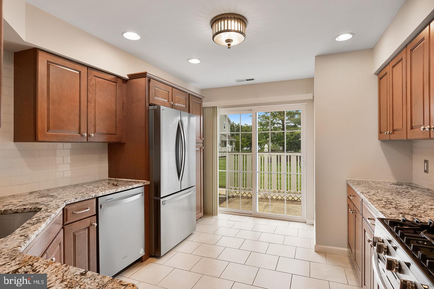 501 Oliphant Lane Mount Laurel, NJ 08054 - Photo 12 of 36