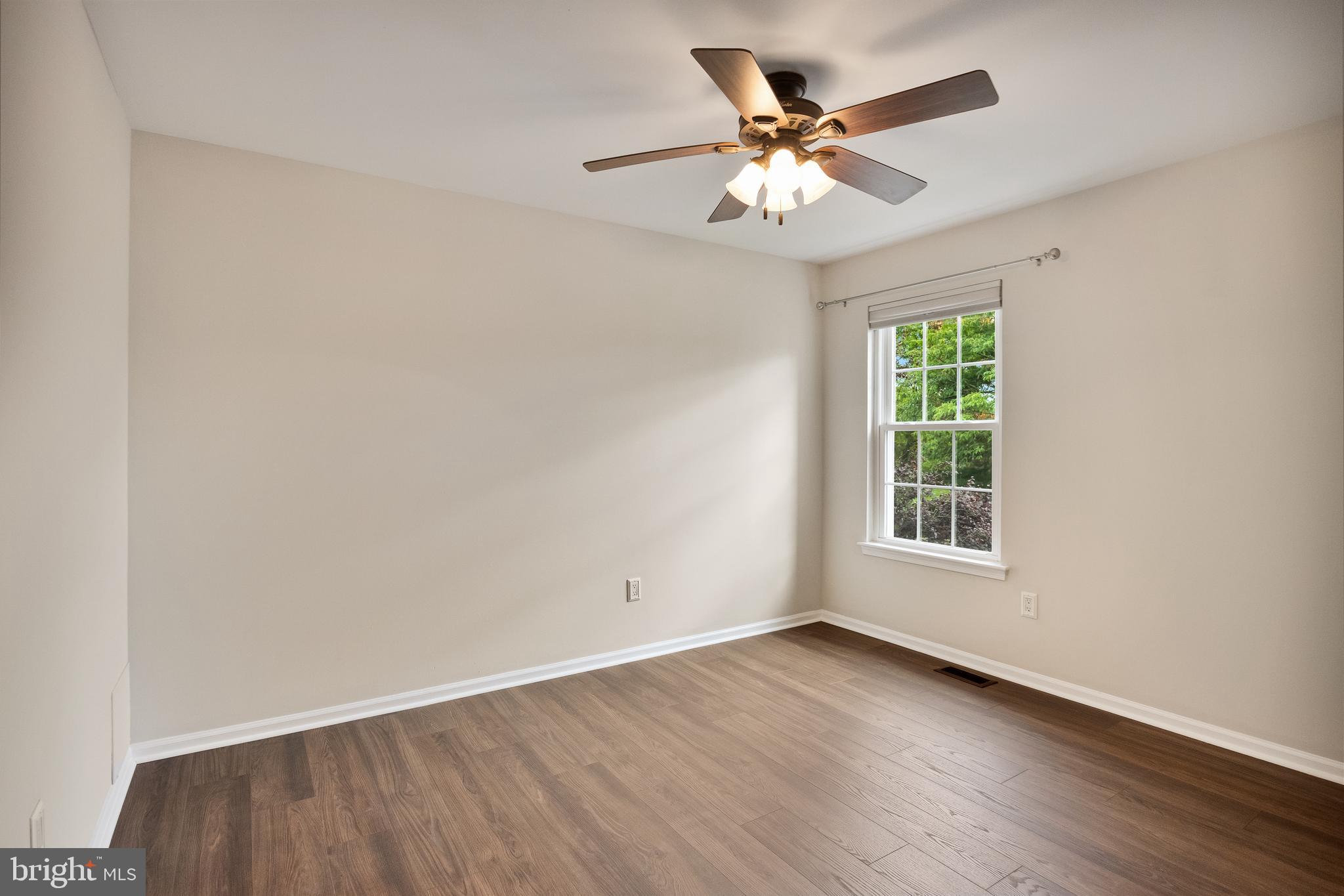 501 Oliphant Lane Mount Laurel, NJ 08054 - Photo 21 of 36