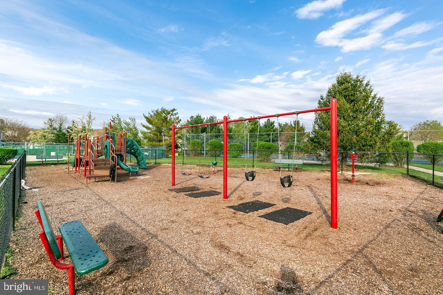 501 Oliphant Lane Mount Laurel, NJ 08054 - Photo 32 of 36