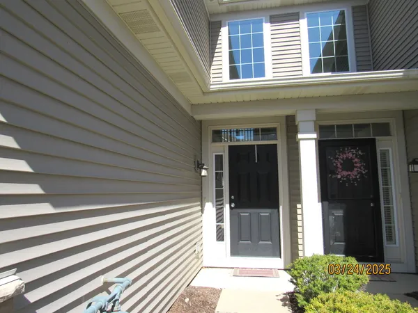 $2,500 | 494 South Jade Lane, Round Lake, IL 60073