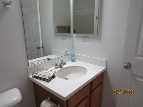 $2,500 | 494 South Jade Lane, Round Lake, IL 60073