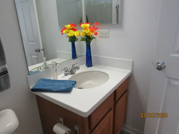 $2,500 | 494 South Jade Lane, Round Lake, IL 60073