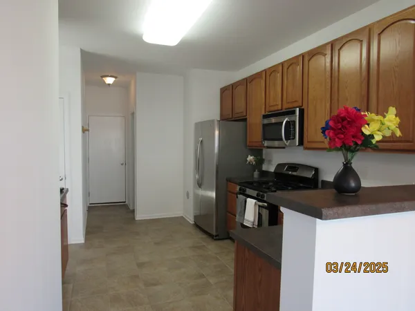 $2,500 | 494 South Jade Lane, Round Lake, IL 60073