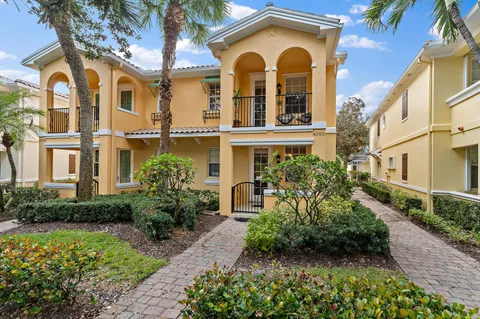 $650,000 | 4050 Parkside Drive, Jupiter, FL 33458