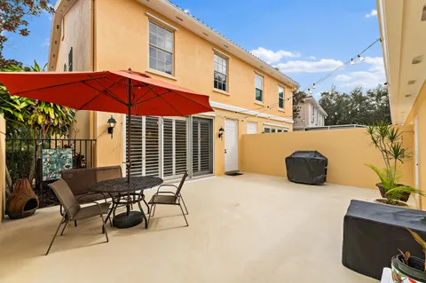 $650,000 | 4050 Parkside Drive, Jupiter, FL 33458