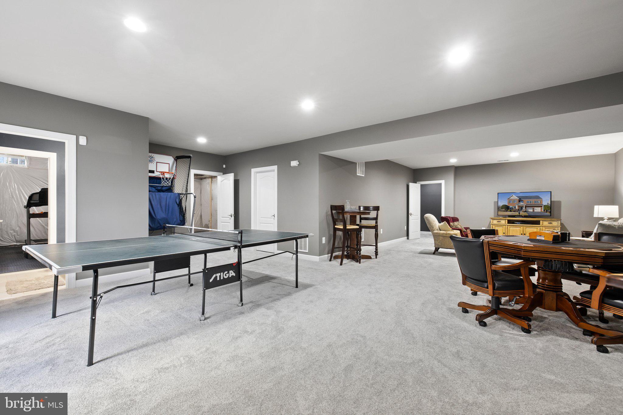 42624 Emperor Ashburn, VA 20148 - Photo 39 of 56 a view of a livingroom with furniture and a window