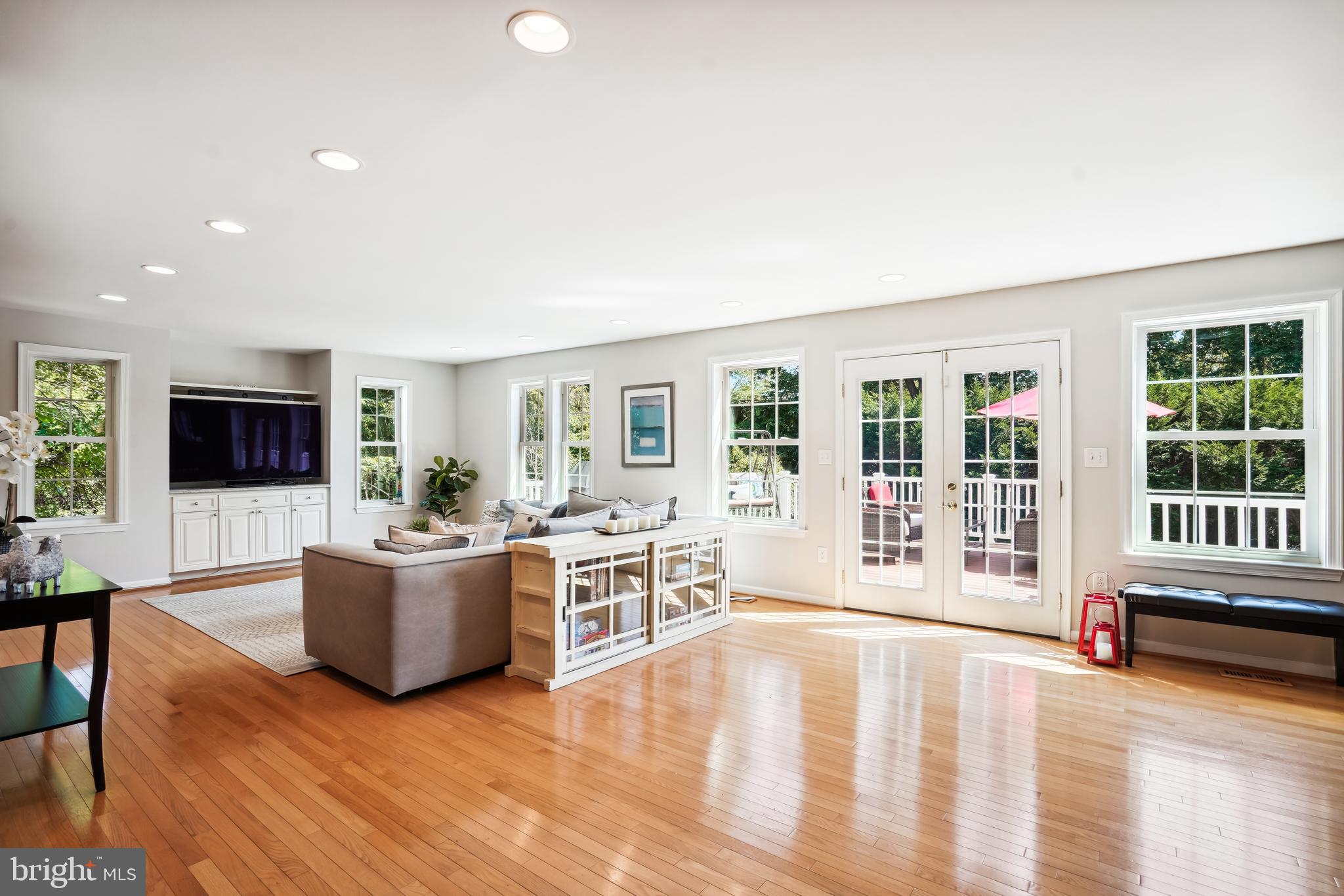 7919 Falstaff Road McLean, VA 22102 - Photo 8 of 90 Gallery Image 8