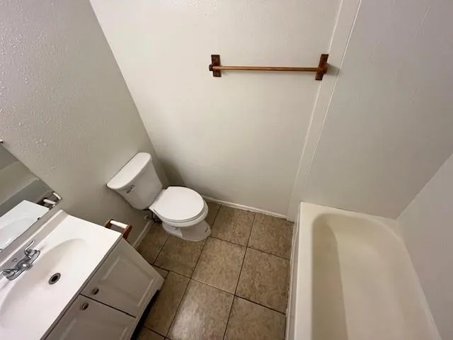 $1,450 | 937 Monterey Court West, Unit C, Terrytown, LA 70056