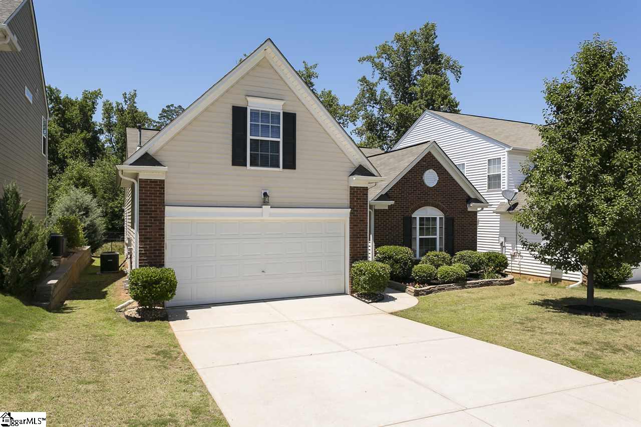 202 Knoll Ridge Drive Greer, SC 29650 - Photo 2 of 27 Gallery Image 2